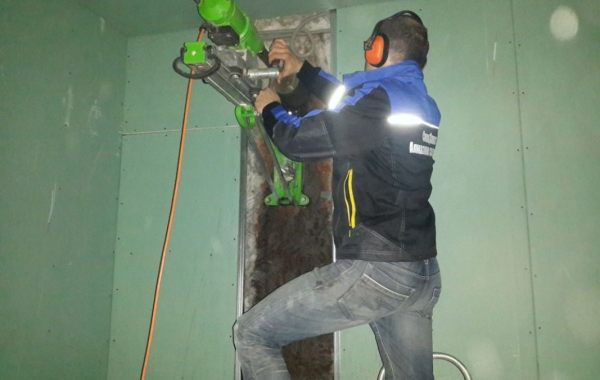 Сверление отверстия d140 в кирпичной стене в детском садике оказываем услуги
