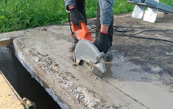 Алмазная резка проемов. Бетон, железобетон, кирпич. Рез до 50 см. оказываем услуги