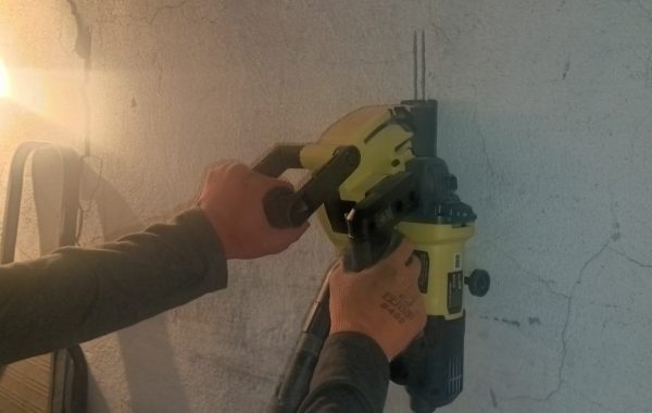 Штробление стен под проводку оказываем услуги