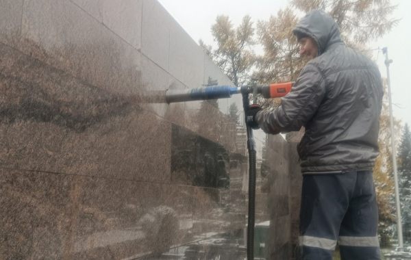 Сухое алмазное бурение отверстий в Калтане оказываем услуги