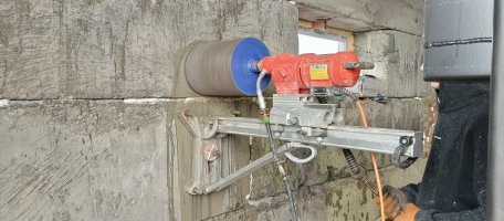 Бурение отверстий в бетоне и кирпиче стоимость - Промышленная