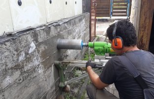 Бурение отверстий в бетоне и кирпиче стоимость - Белово
